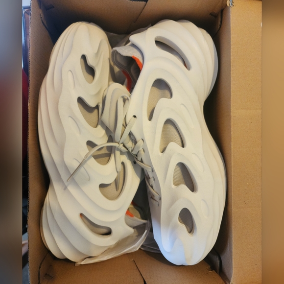 Adidas Yeezy Foam Runners - Picture 2 of 2